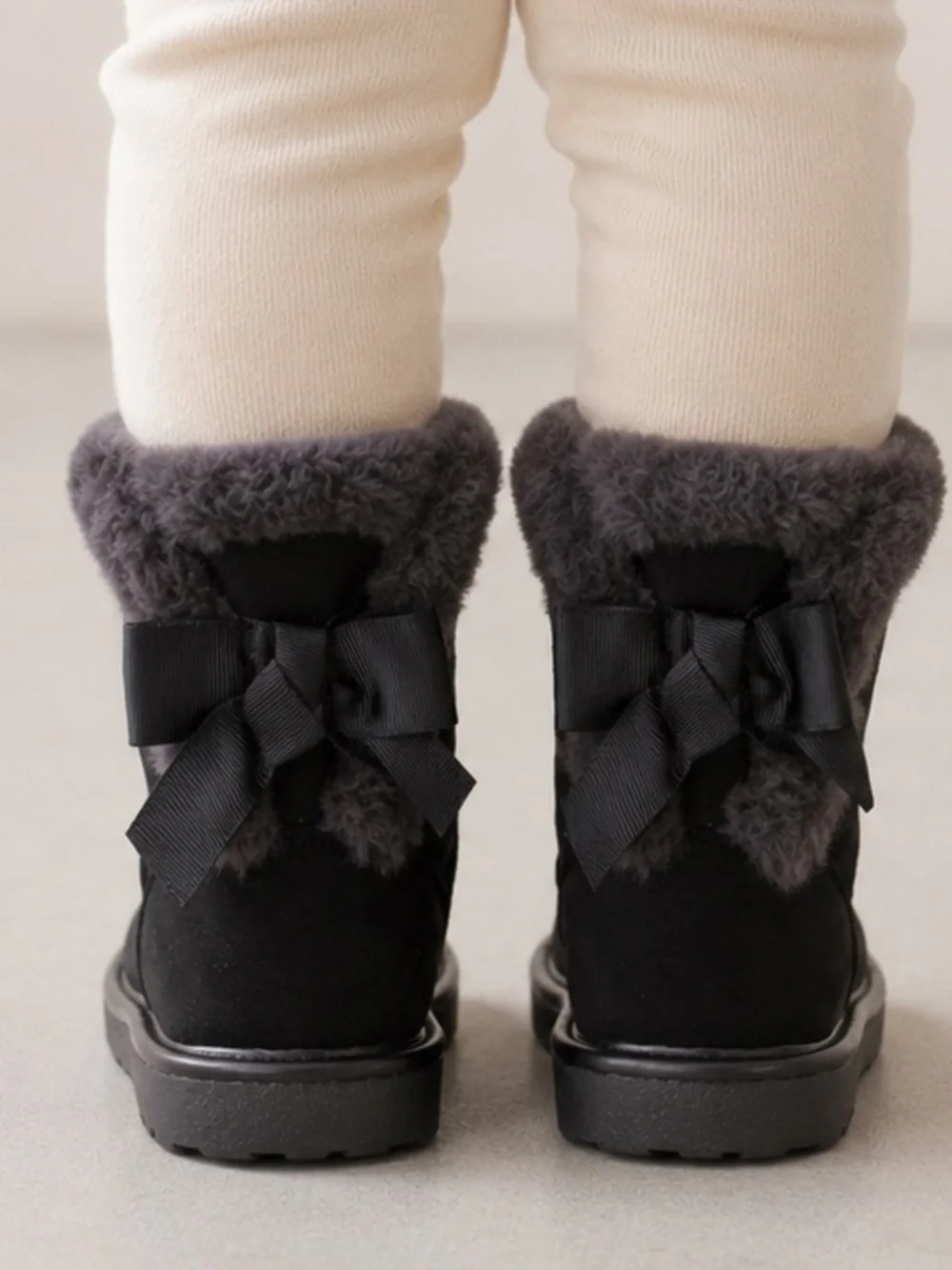 London Fog Collection Black Cozy Faux Fur Winter Bow Back Boots